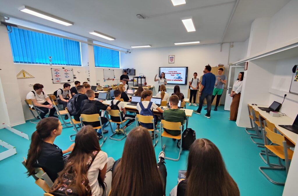 Upoznavanje s programima i radom susjedne nam srednje škole